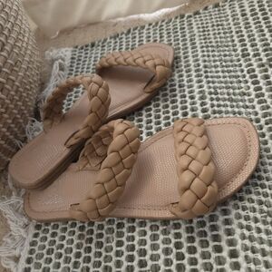 DV Dolce Vita Jocee Double Band Strap Braided Sandal 8 Lightweight Travel Beach